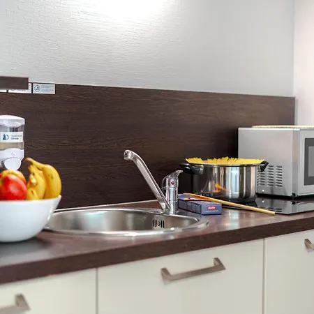 Zenitude Hotel-residences Metropole Apart Otel
