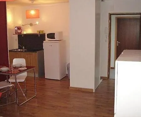 Aparthotel Zenitude Hotel-residences Metropole 3*